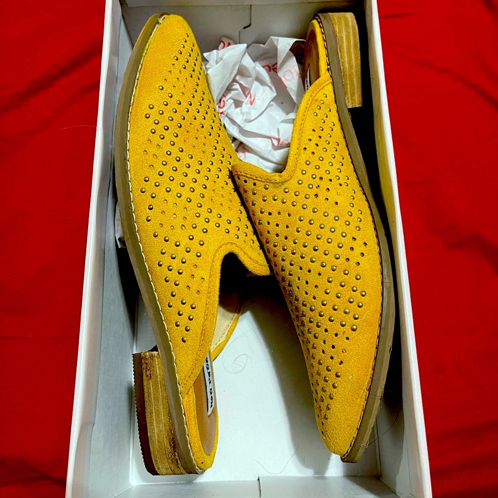 Not Rated Mustard Yellow Slip-In Mule Size 9